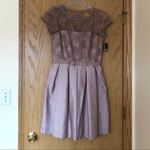 NWT Silver/Gray Lace Just Taylor Dress